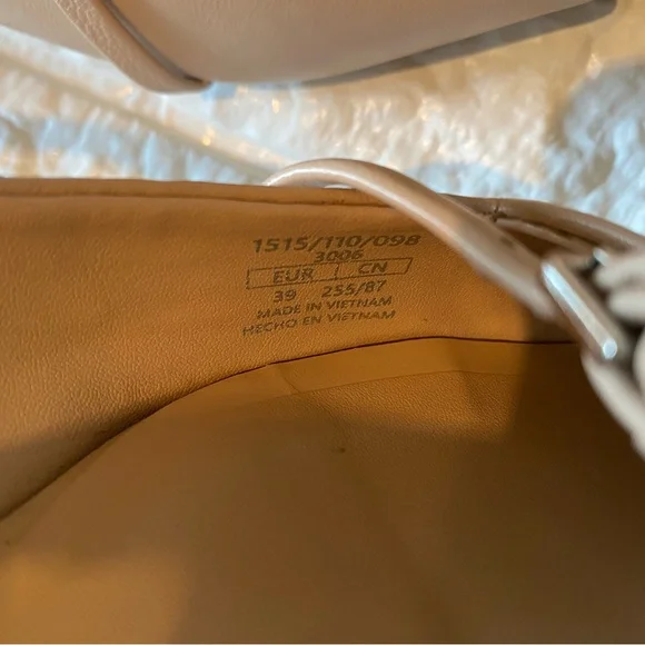 Zara Pointed Flat Leather Slingbacks - Picture 5 of 8